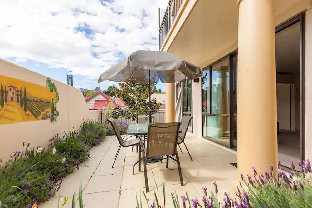 Palazzo Motor Lodge Nelson Exteriér fotografie A patio